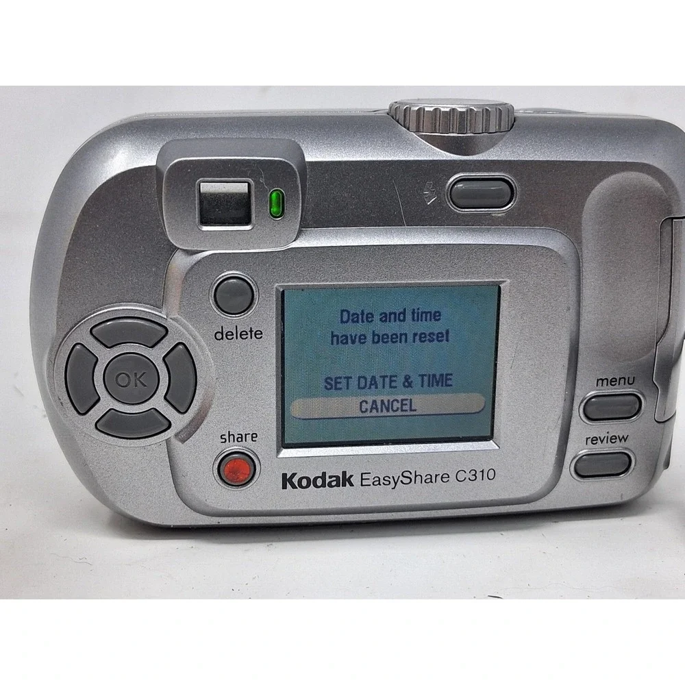 Kodak EasyShare C310 Digital Camera Silver 4.0MP Vintage Digicam Parts Repair. X